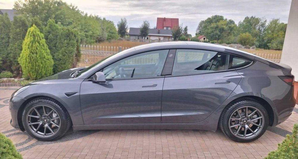 Tesla Model 3 Long Range AWD 2022