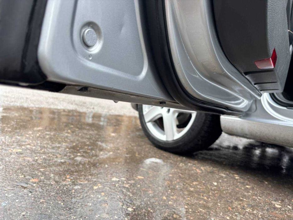 Продам Volkswagen Golf 5