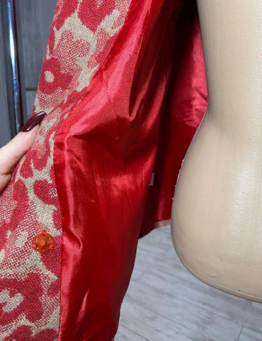 Піджак, жакет червоний у японському чи китайському стилі