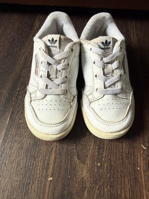 Кросівки Adidas, 25 розмір