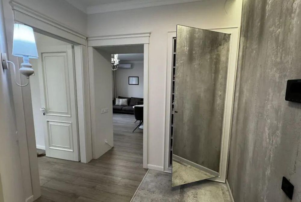 Продам 3-комн квартиру в районе Херсонская ул.