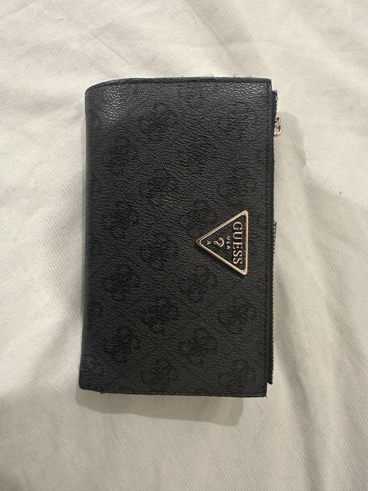 Carteira guess como nova