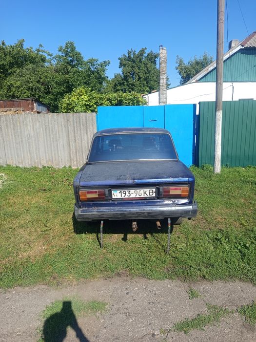 Продам ваз 2103 и Славуту
