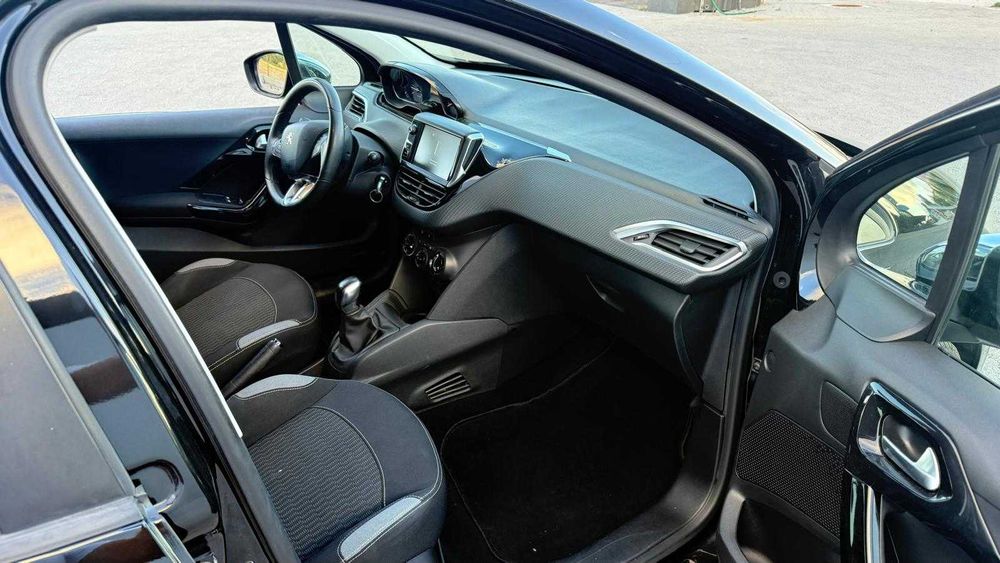 Peugeot 208 1.2 PureTech Style 2017 1 dono 70 mil km