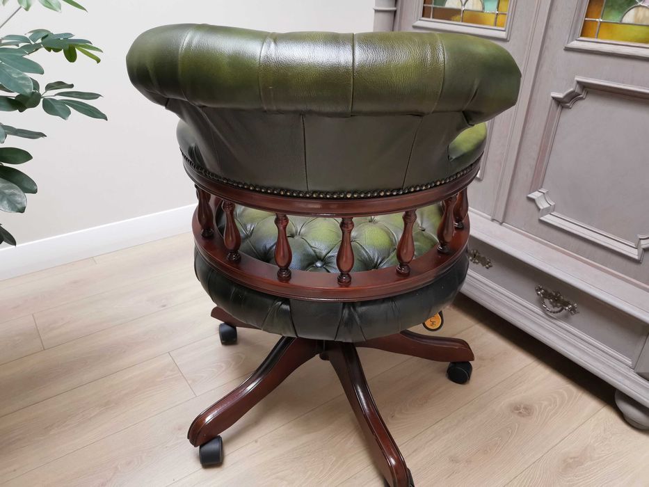 Gabinetowy FOTEL chesterfield kapitański 969/2026