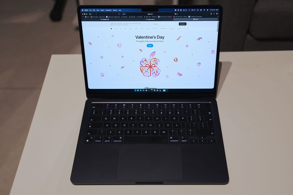 MacBook Air M2 | 16GB RAM | 512GB SSD | Midnight | Bateria 95% | Igła