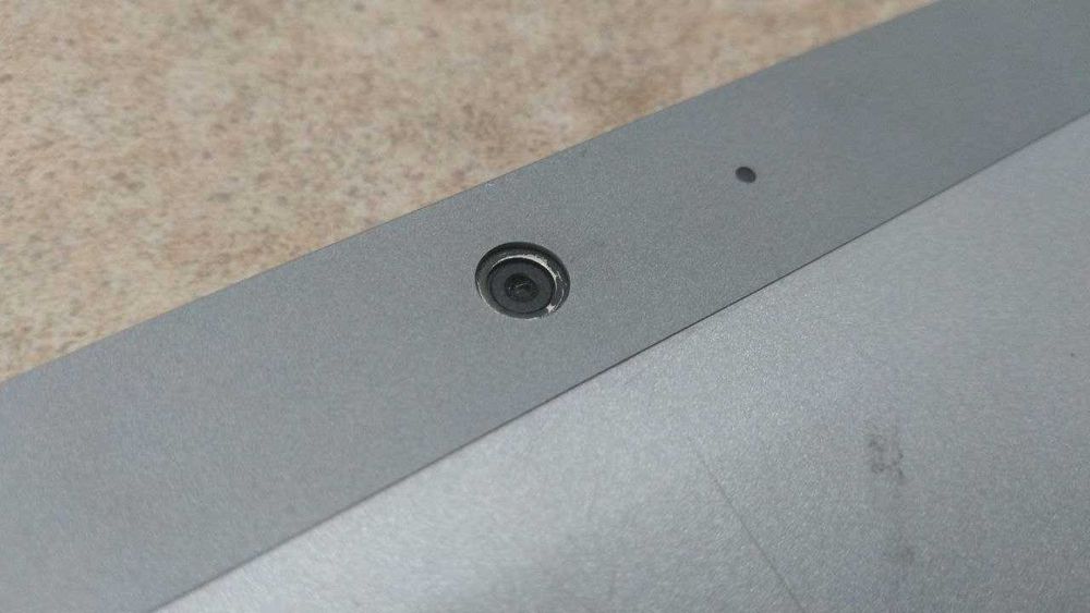 Планшет трансформер Microsoft surface Go 1824 8/128Gb Windows 10 (мерцает экран)