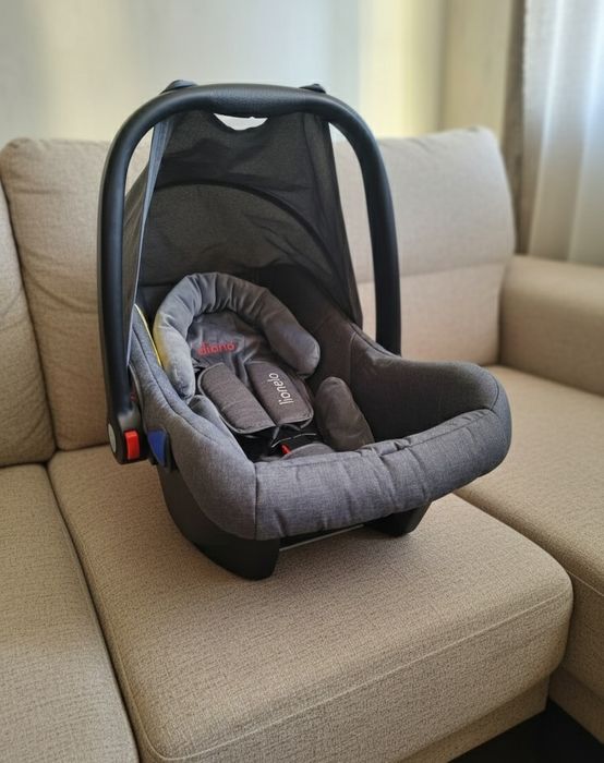 Недорого!В новому стані автокрісло,автолюлька з народження до 13 кг.