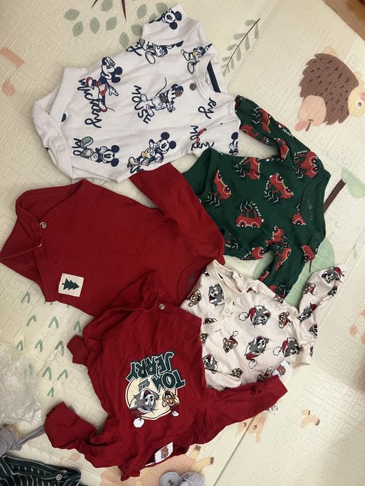 Набір новорічний боді. 0-3  хороший стан