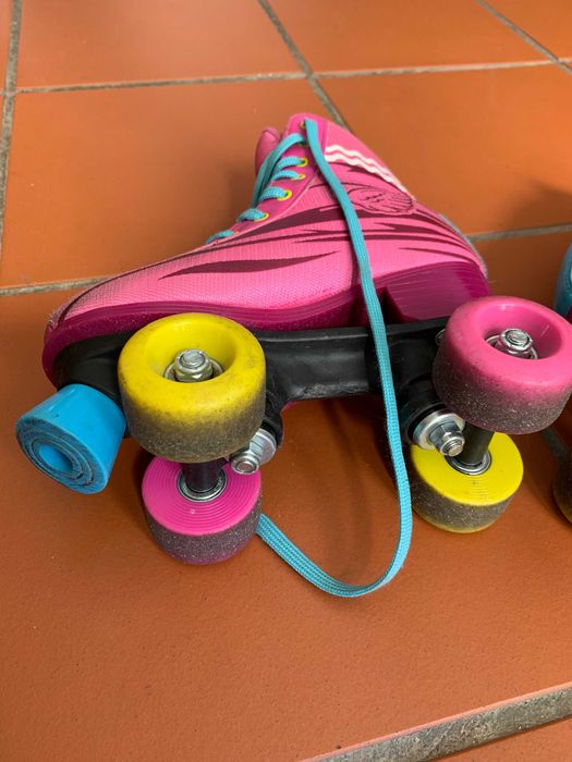 Patins de 4 rodas da serie Sou Luna, ajustáveis, com travão resistente