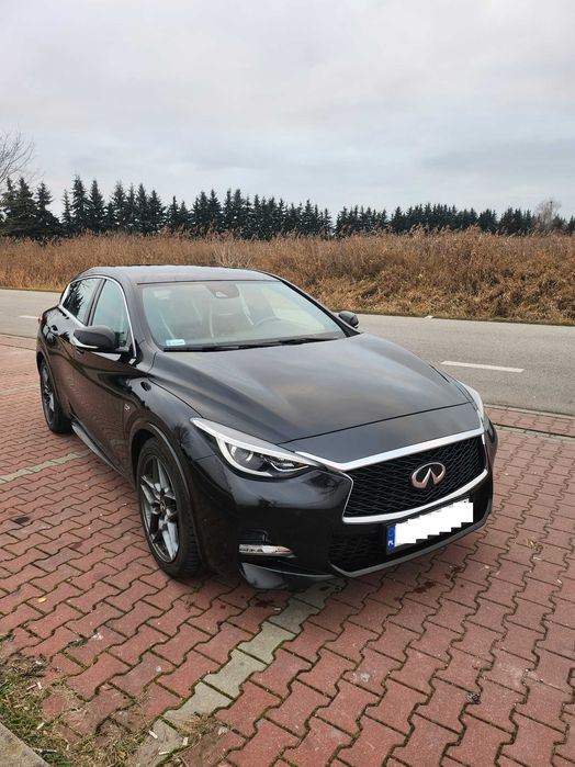 Sprzedam Infiniti Q30S SPORT