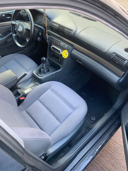 Audi A4 1.9 110 cv 1998