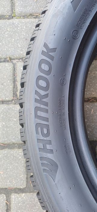 215/55R18 99V HANKOOK , dwie używane opony zimowe.