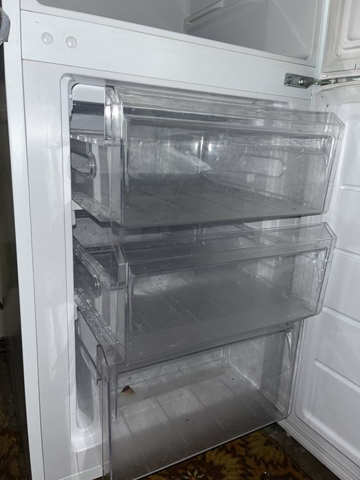 Холодильник Liberton