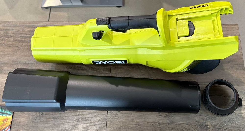 Dmuchawa akumulatorowa RYOBI 40V RY404013BTL