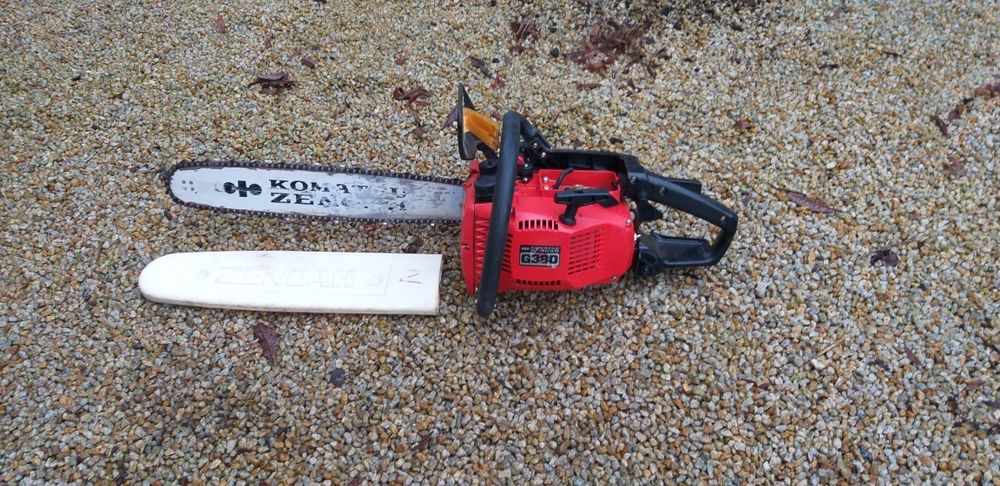 Piła Komatsu  G 380.