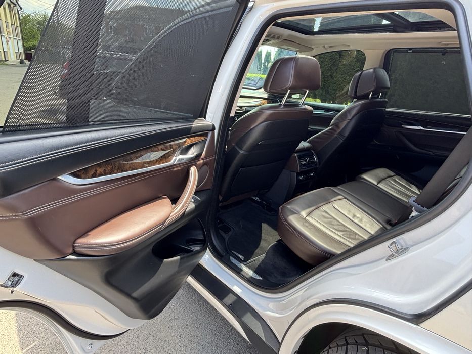BMW X5 (F15) 2015 3.0i M-Sport