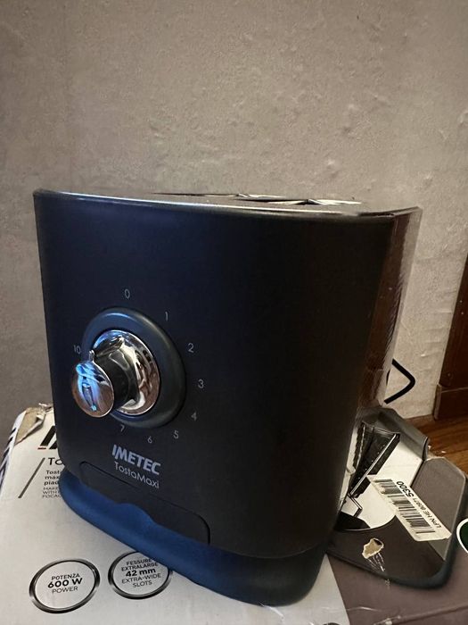 Тостер Imetec новий