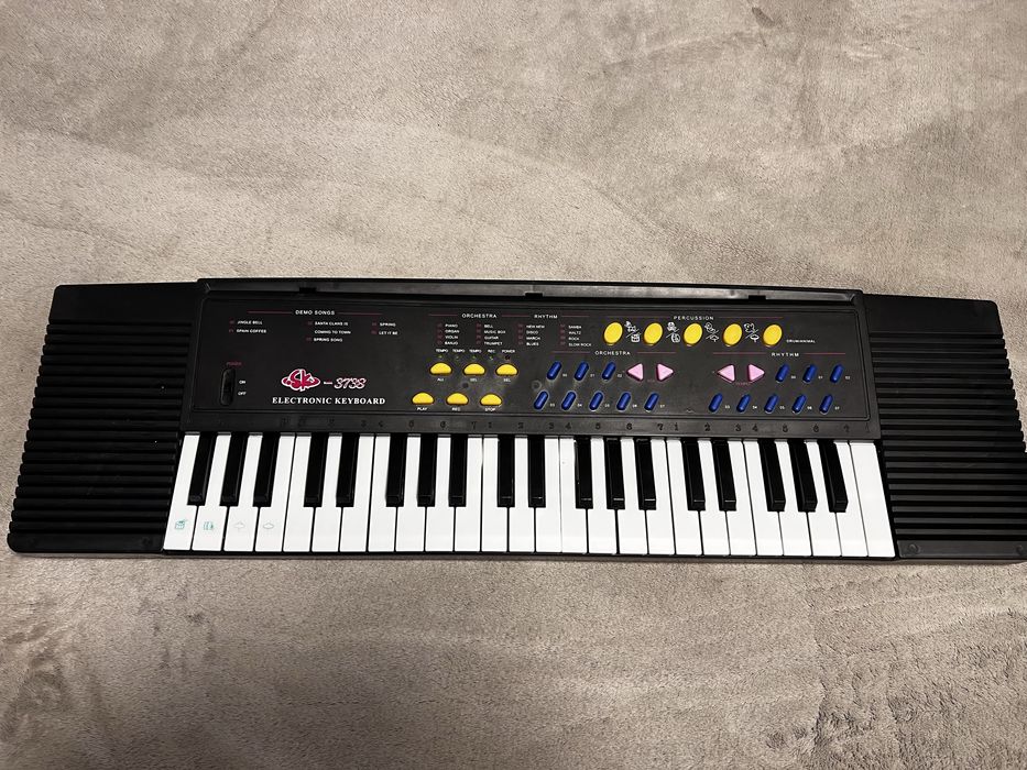 Синтезарор новий