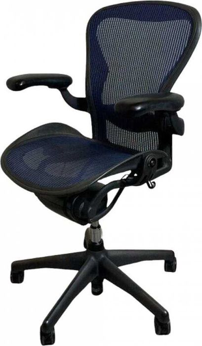 Aeron Herman Miller remodelado azul