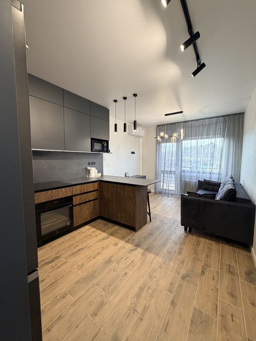 Продаж 2-кім. квартири в заселеній новобудові Грінвуд-2