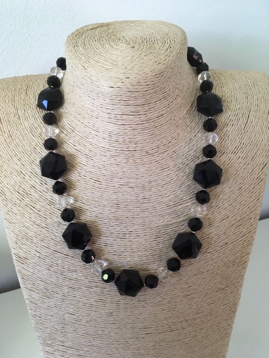 Naszyjnik korale kolia z naturalnego kamienia onyks.