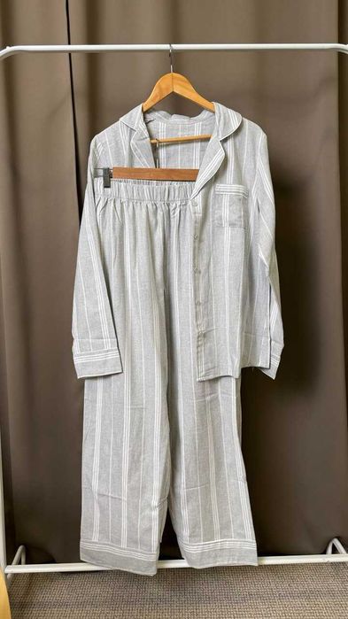 Piżama damska flanelowa, bawełniana z krótkim i długim rękawem.