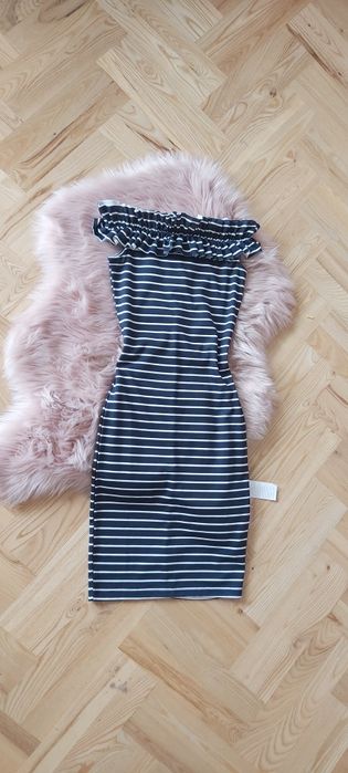 Sukienka marynarska hiszpanka taliowana