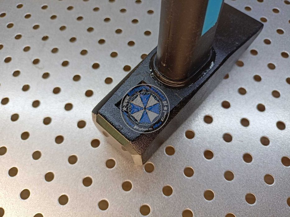 Młotek 1kg Młotek ślusarski FIBERGLASS 1000g młotek 1000g