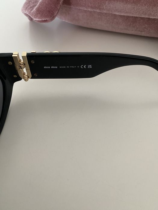 Óculos de Sol MiuMiu