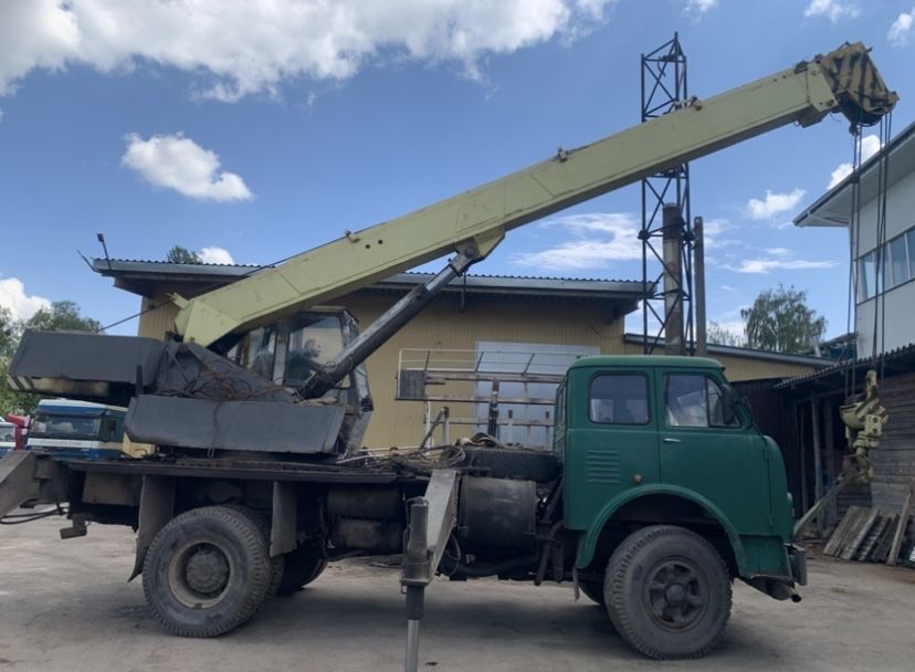 Автокран Івановець на базі МАЗ 500