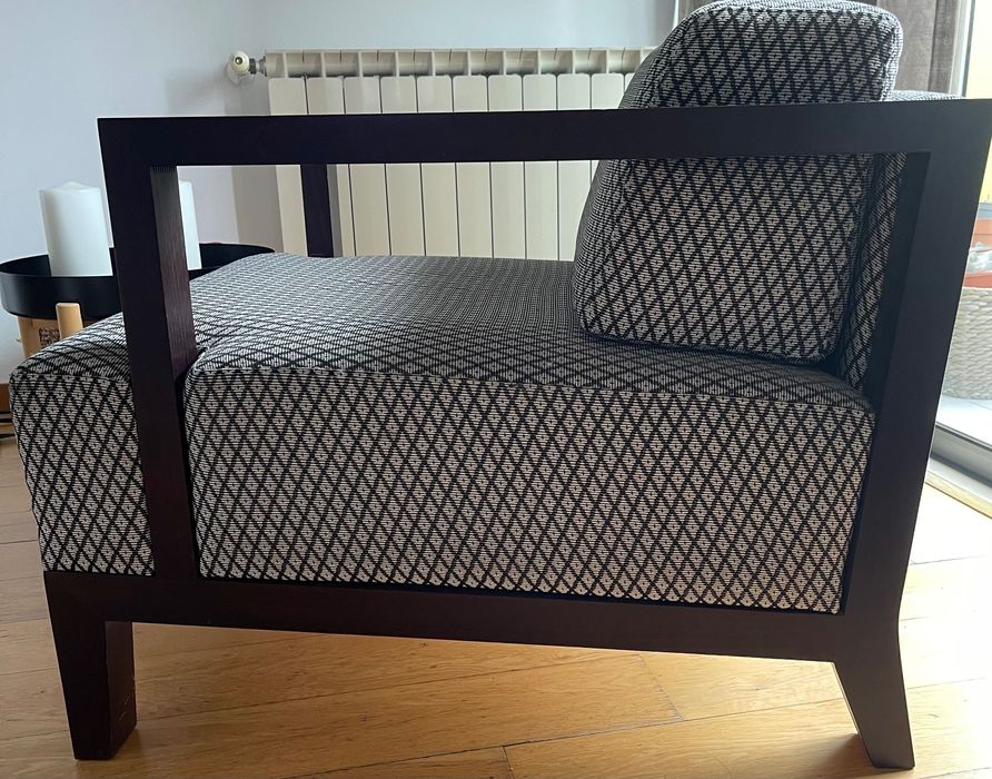 2 Cadeirões de Sala ou Quarto em bom estado - ja só resta um