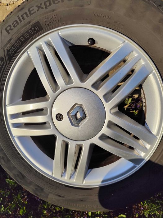 Alufelgi z oponami letnimi Renault Scenic R16 205x60