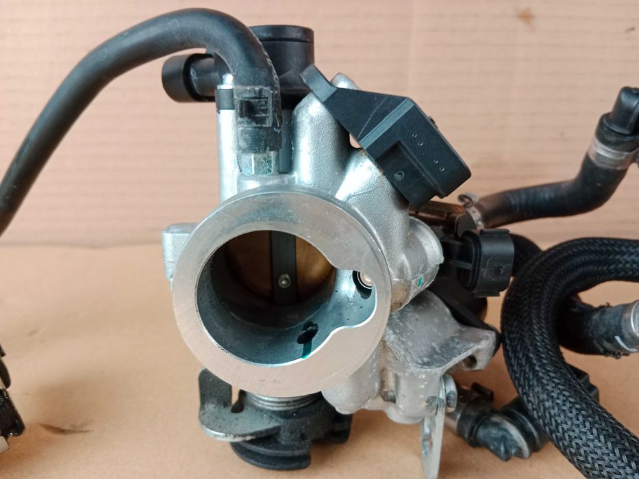 HUSQVARNA SVARTPILEN 125 Przepustnica Czujnik TPS Przewody 2023