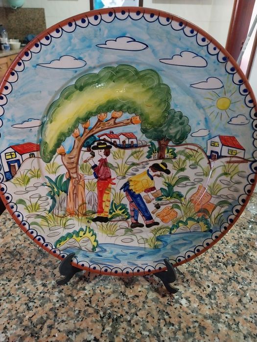 Pratos com pintura alentejana