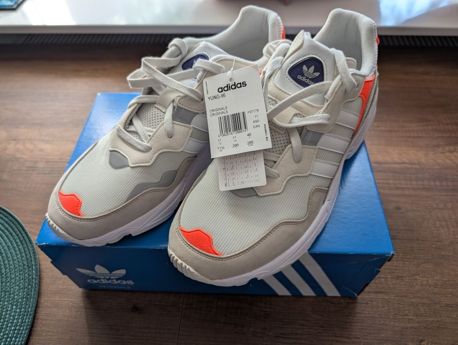Buty Adidas Yung-96