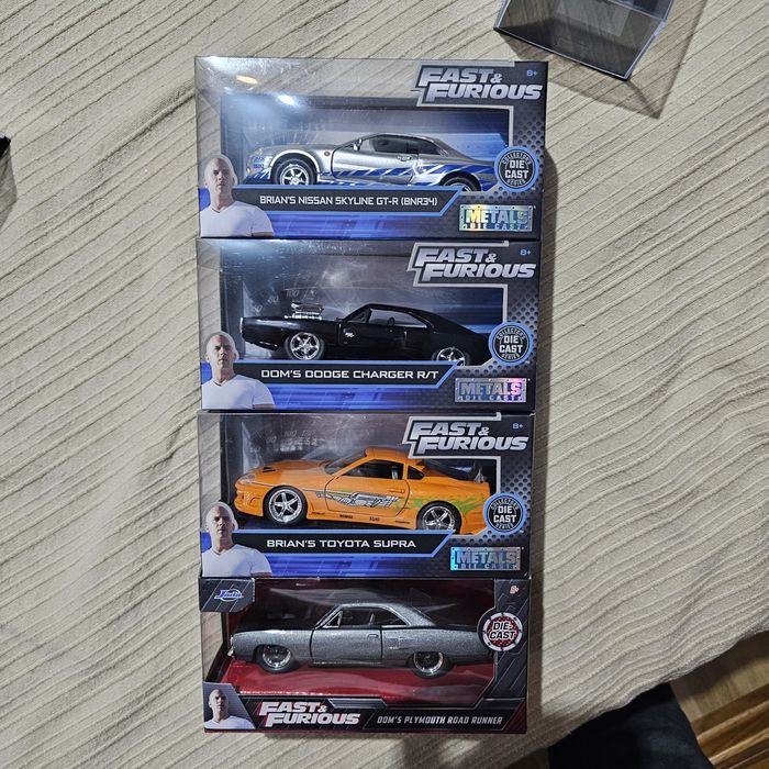 Fast and Furious 1/32 novos