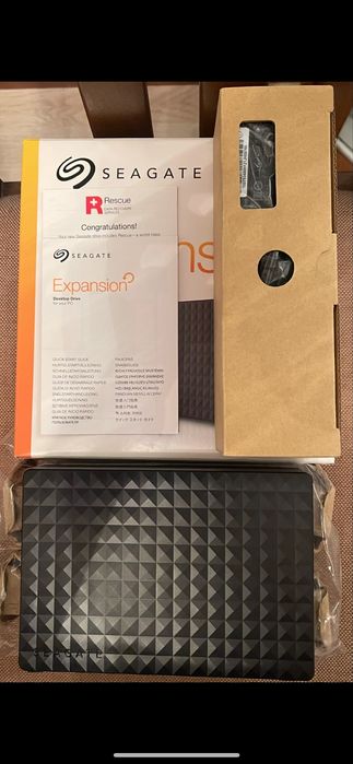 Внешний жесткий диск Seagate Expansion 8tb. 6tb. Б/у