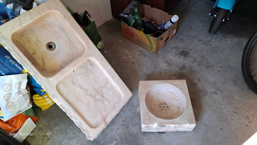 Vintage Kitchen Sink503632045760194563