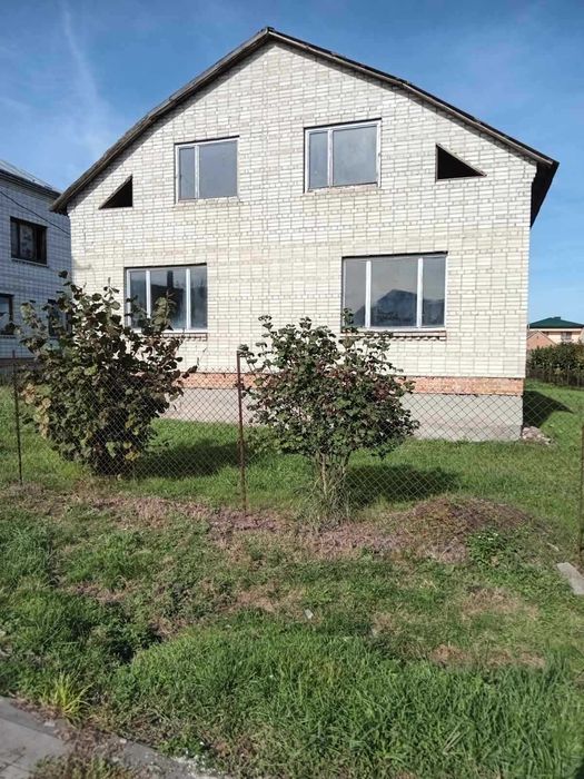 незавершений будинок та земельна ділянка 11,9 сот. с.Старий Яричів