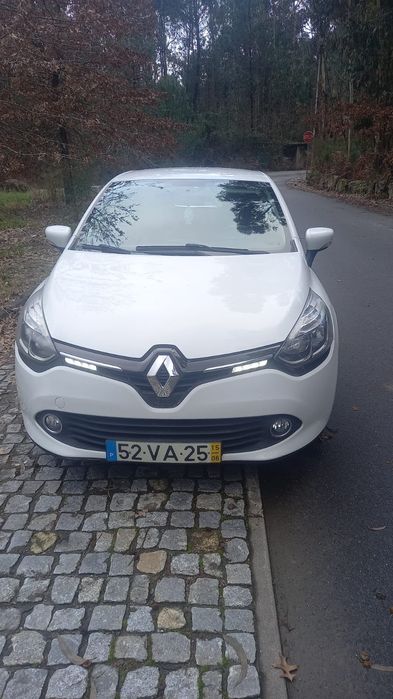 Renault Clio 4 econômico