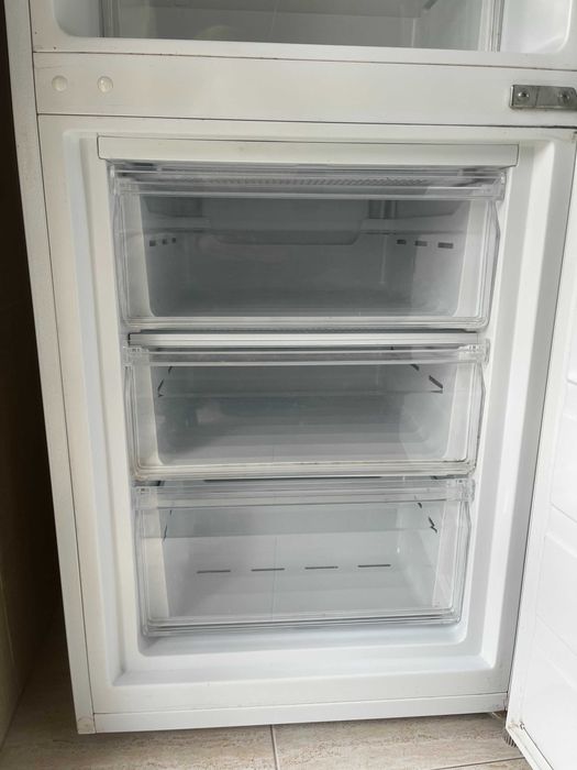 Frigorífico combinado – bom estado geral