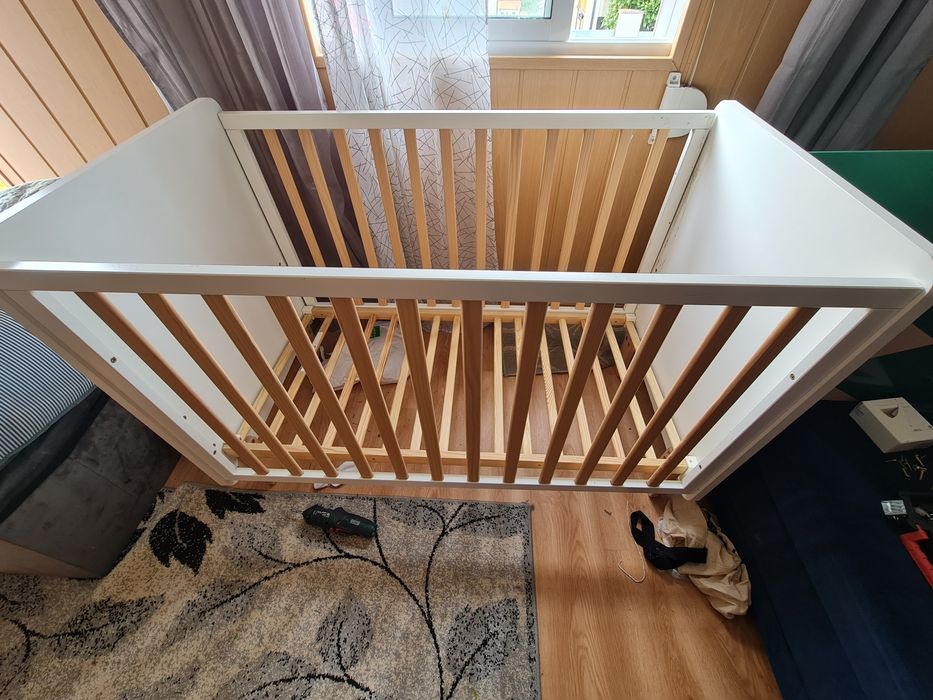 Cama de bebé  madeira