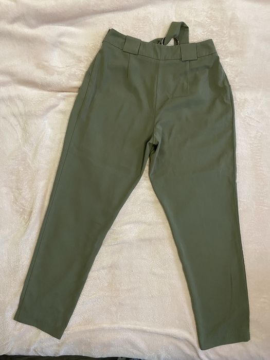 Брюки жіночі з акцентним поясом