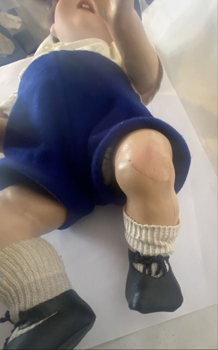 Boneca antiga Bebe em porcelana