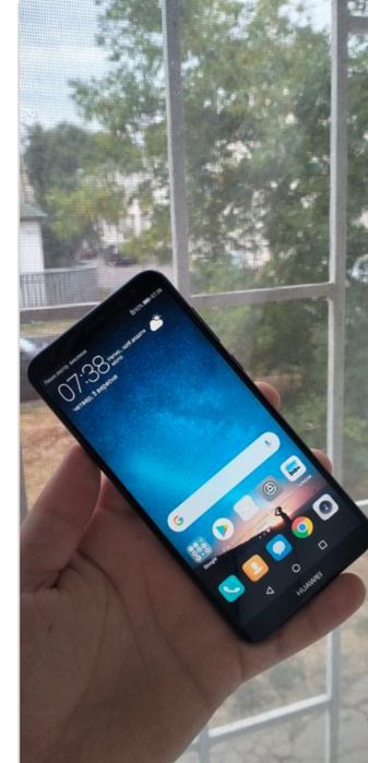 Продам телефон хуавей в гарному стані