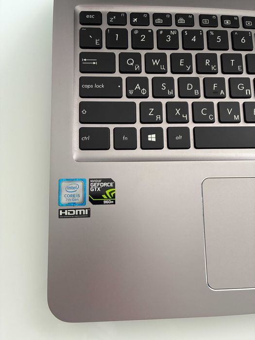 Ноутбук Asus Zenbook UX510U