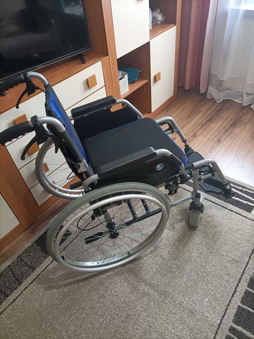 Wózek inwalidzki VERMEIREN aluminiowy nowy nieużywany
