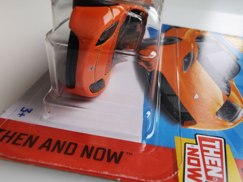Hot Wheels Tesla Roadster