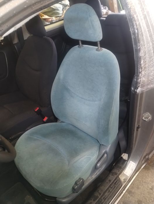 Fotel kierowcy (lewy) Toyota Yaris 1